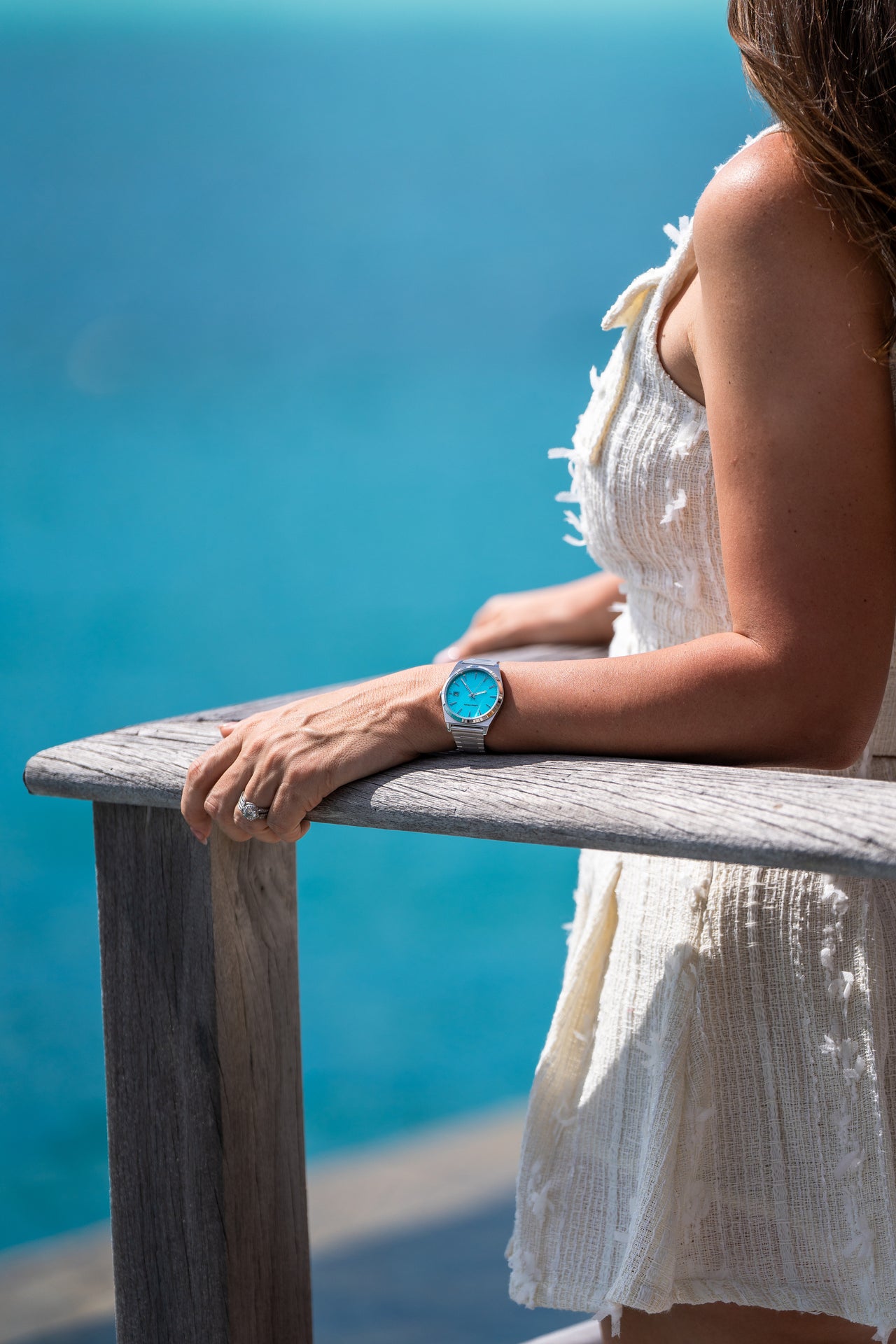 1975™ | 34.5mm, Aqua/Silver-Women-Armitron